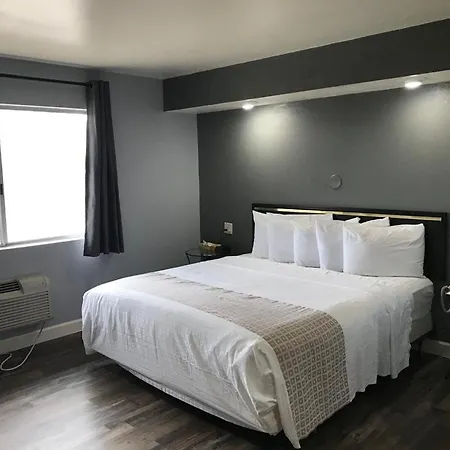 Valued Stay Madison Exterior photo